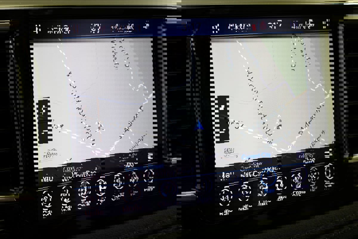 Used 2019 Chrysler Pacifica Limited image 8