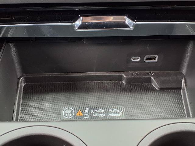 New 2026 GMC Yukon Denali w/ Denali Reserve Package RWD image 9