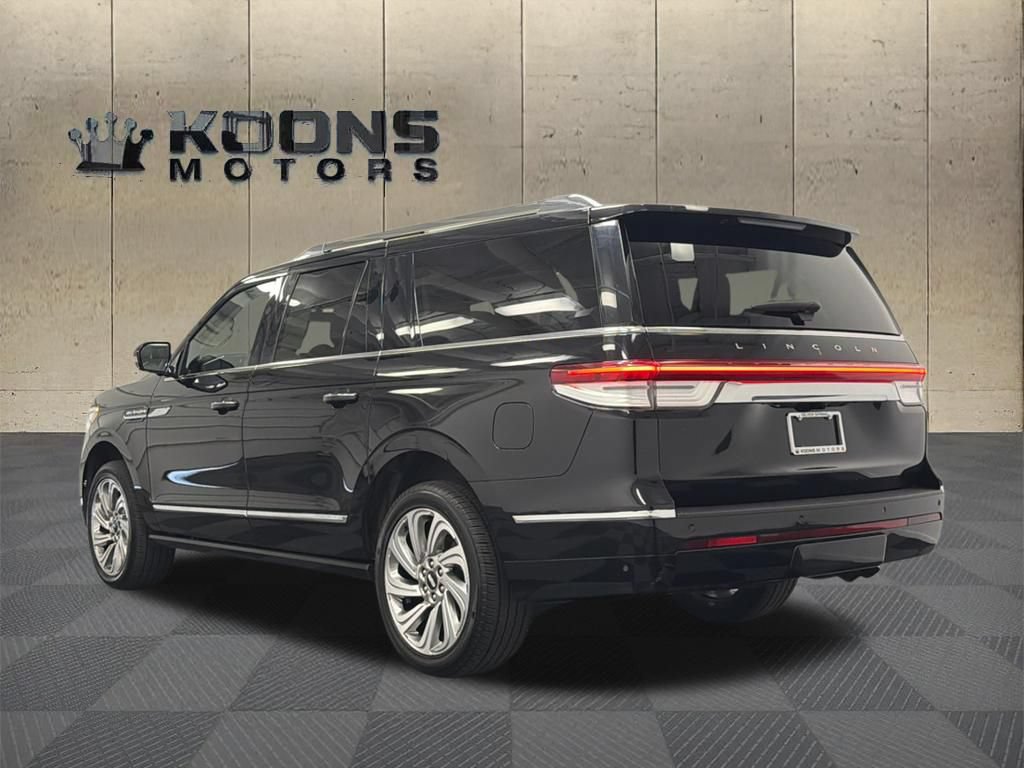 Certified 2024 Lincoln Navigator L Reserve AWD/4WD image 6