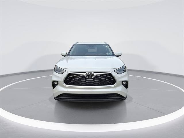 Certified 2026 Toyota Highlander XLE AWD/4WD image 5