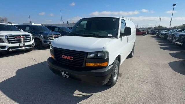 New 2026 GMC Savana 2500 Work Van image 4