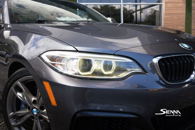 Used 2015 BMW M235i Coupe image 9