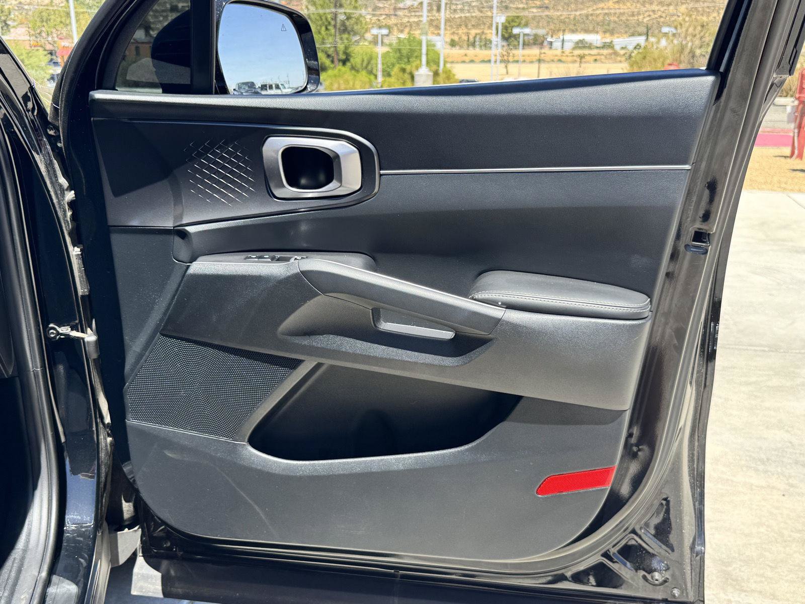 Used 2025 Kia Sorento EX w/ Panoramic Sunroof Package FWD image 60