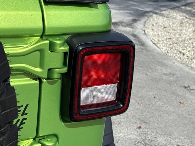 Used 2025 Jeep Wrangler Willys image 16