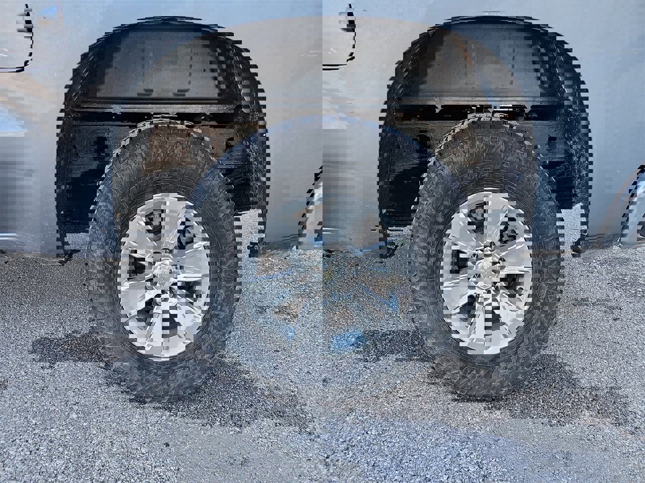 Used 2020 Chevrolet Silverado 1500 LT image 32