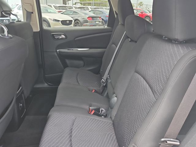 Used 2017 Dodge Journey SE image 12