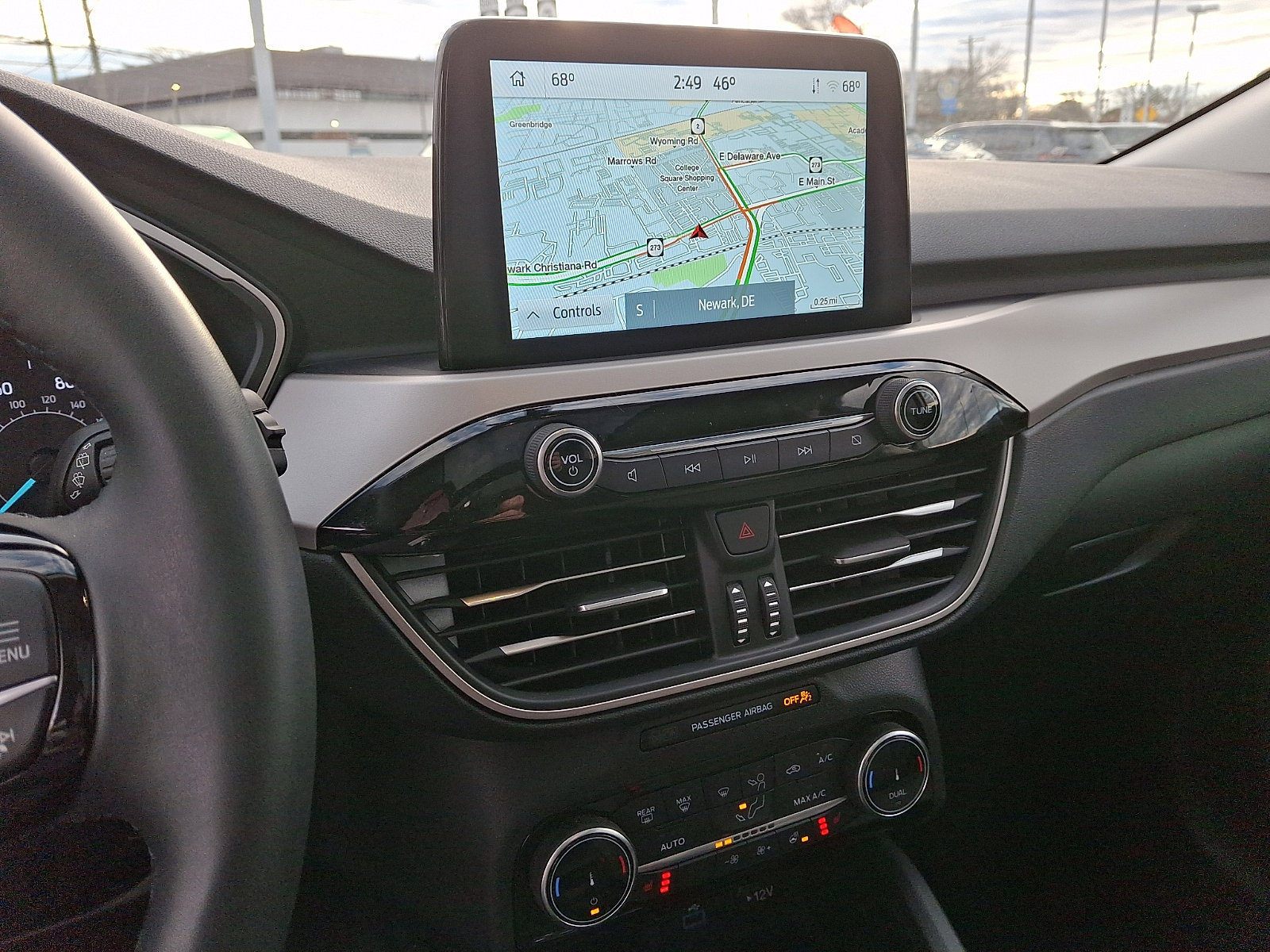 Certified 2022 Ford Escape SE w/ SE Sport Appearance Package image 23