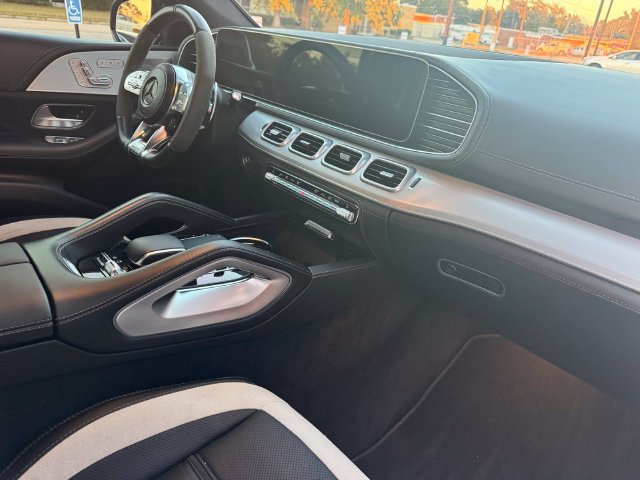 Used 2023 Mercedes-Benz GLE 63 AMG S image 21