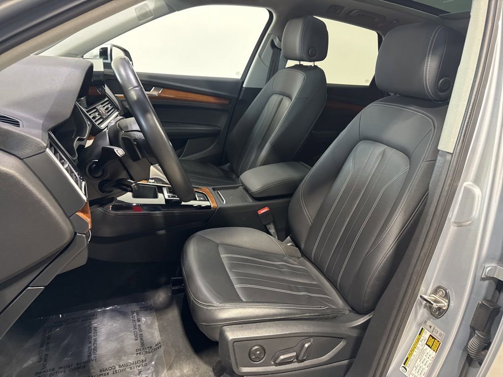 Used 2021 Audi Q5 2.0T Premium Plus w/ Premium Plus Package AWD/4WD image 33