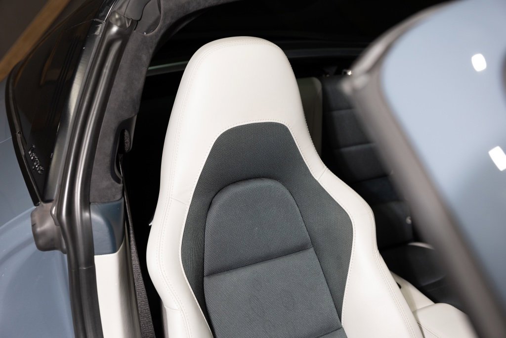 Used 2018 Porsche 911 Targa 4 GTS image 25