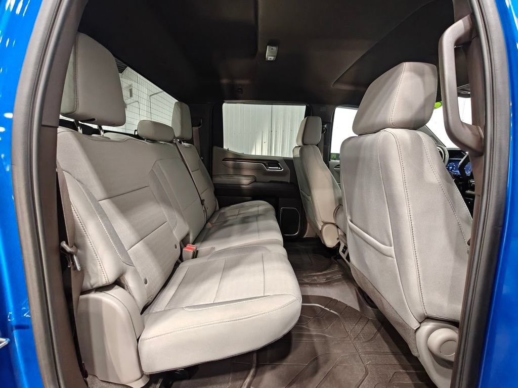 Used 2023 Chevrolet Silverado 1500 LT AWD/4WD image 25