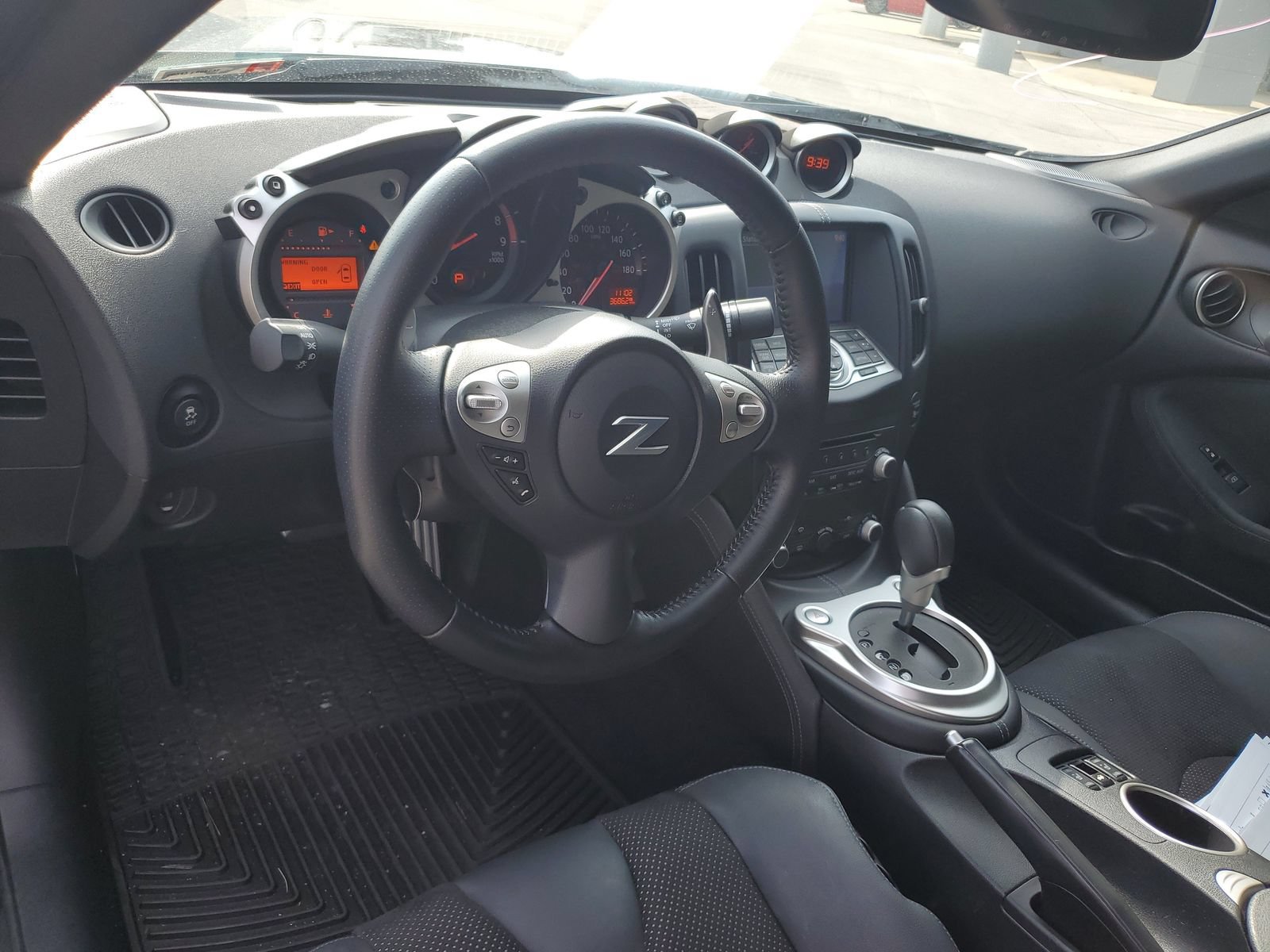 Used 2019 Nissan 370Z Touring Sport RWD image 8