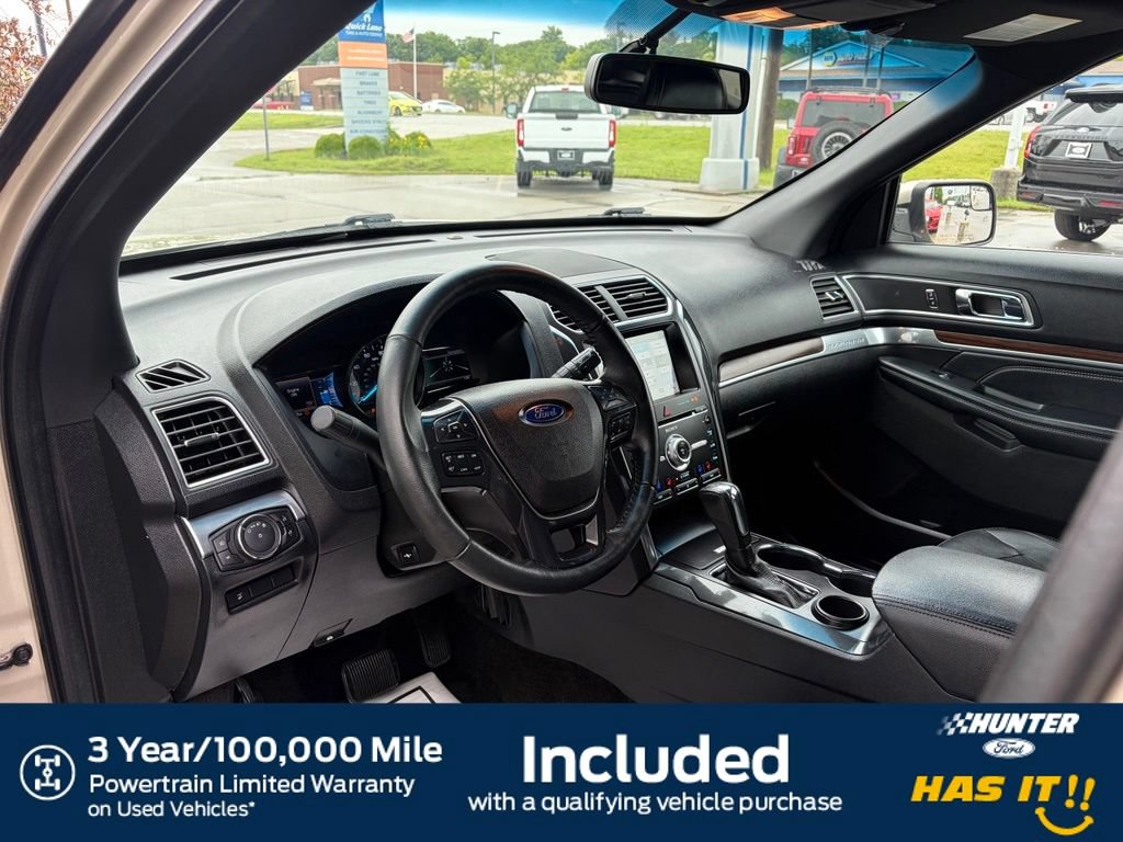 Used 2017 Ford Explorer Limited FWD image 2