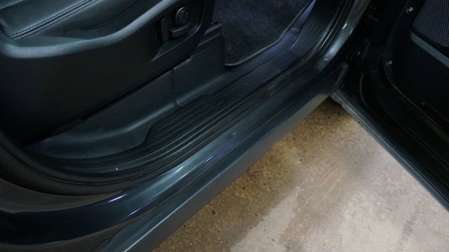 Used 2023 Land Rover Defender 90 S image 50