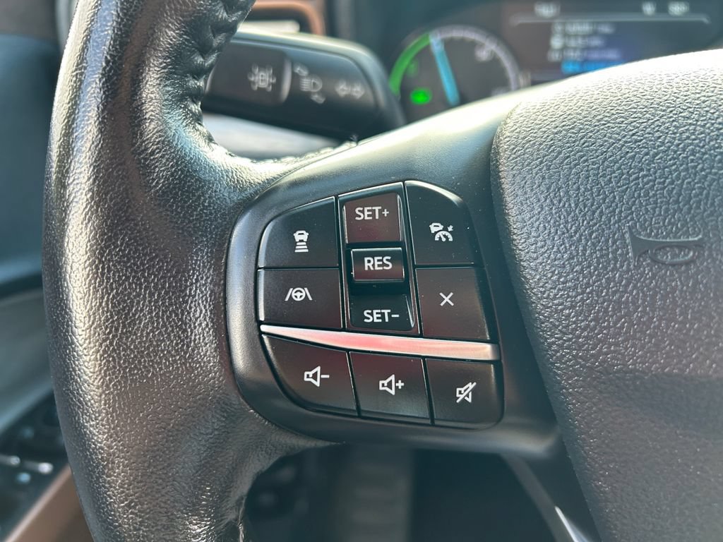 Used 2022 Ford Maverick Lariat w/ Lariat Luxury Package FWD image 21