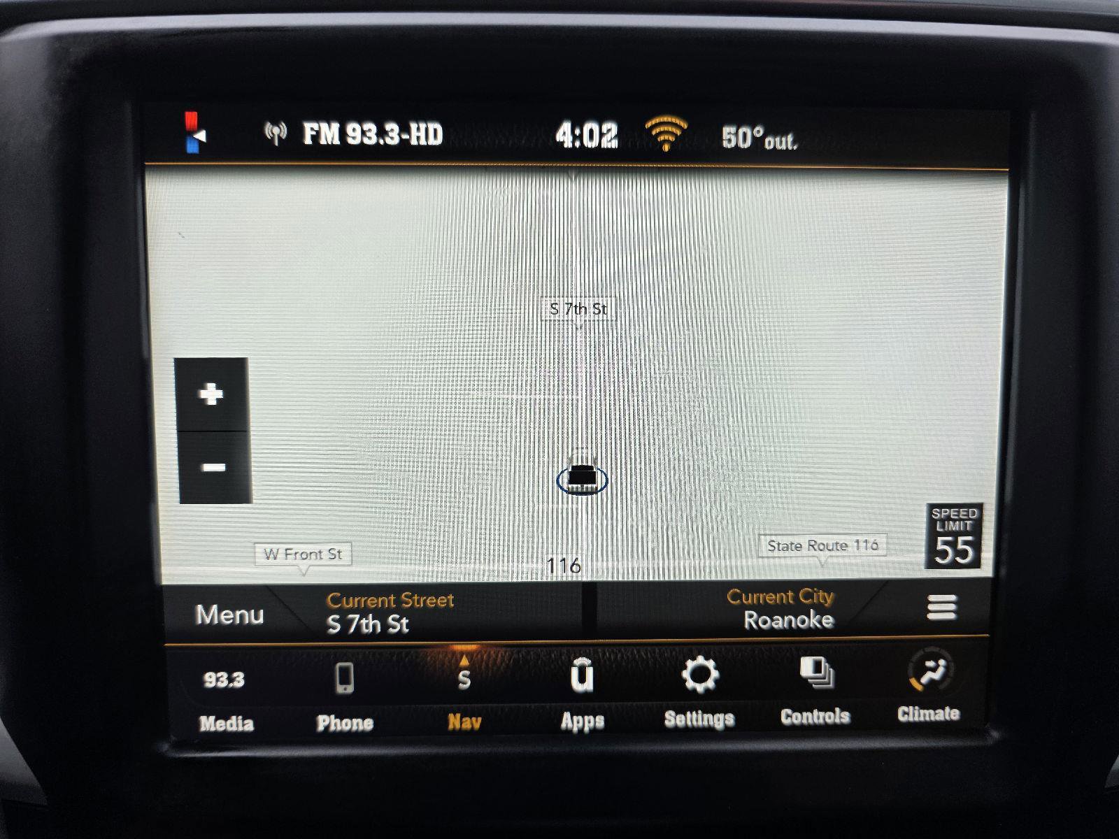 Used 2018 RAM 1500 SLT image 5