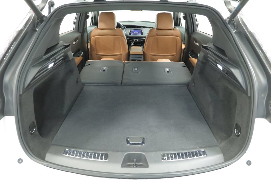 Used 2023 Cadillac XT4 Sport FWD image 38