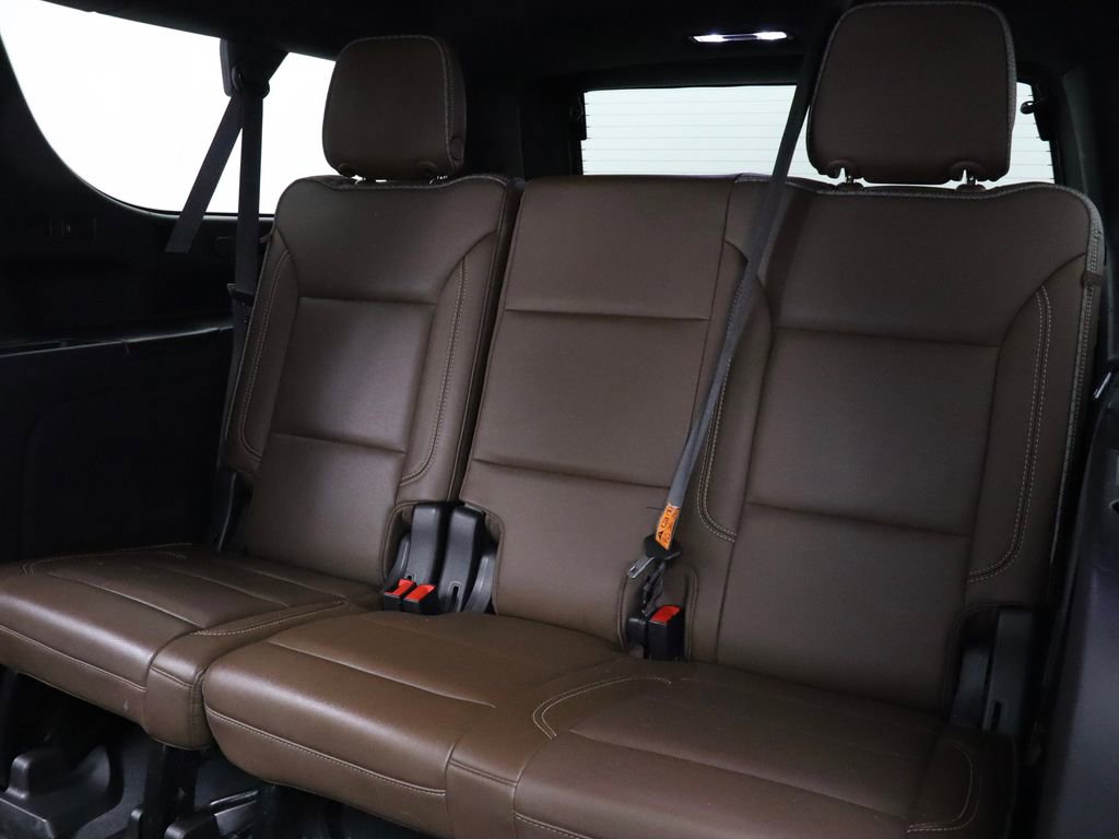 Used 2021 Chevrolet Suburban High Country image 46