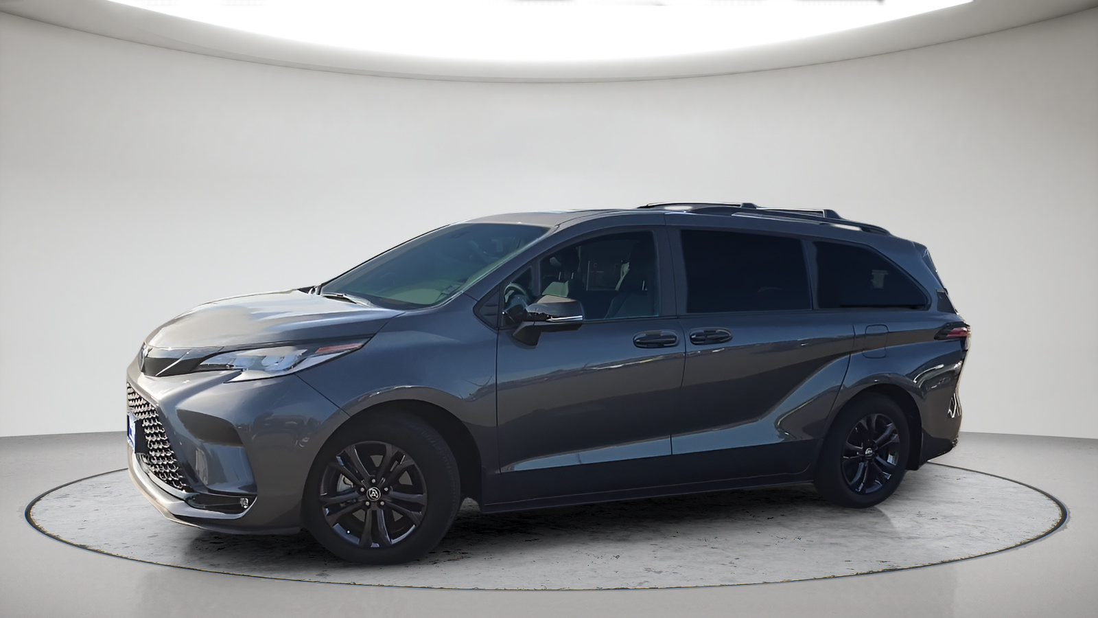 Used 2025 Toyota Sienna XSE w/ XSE Premium Package AWD/4WD image 12