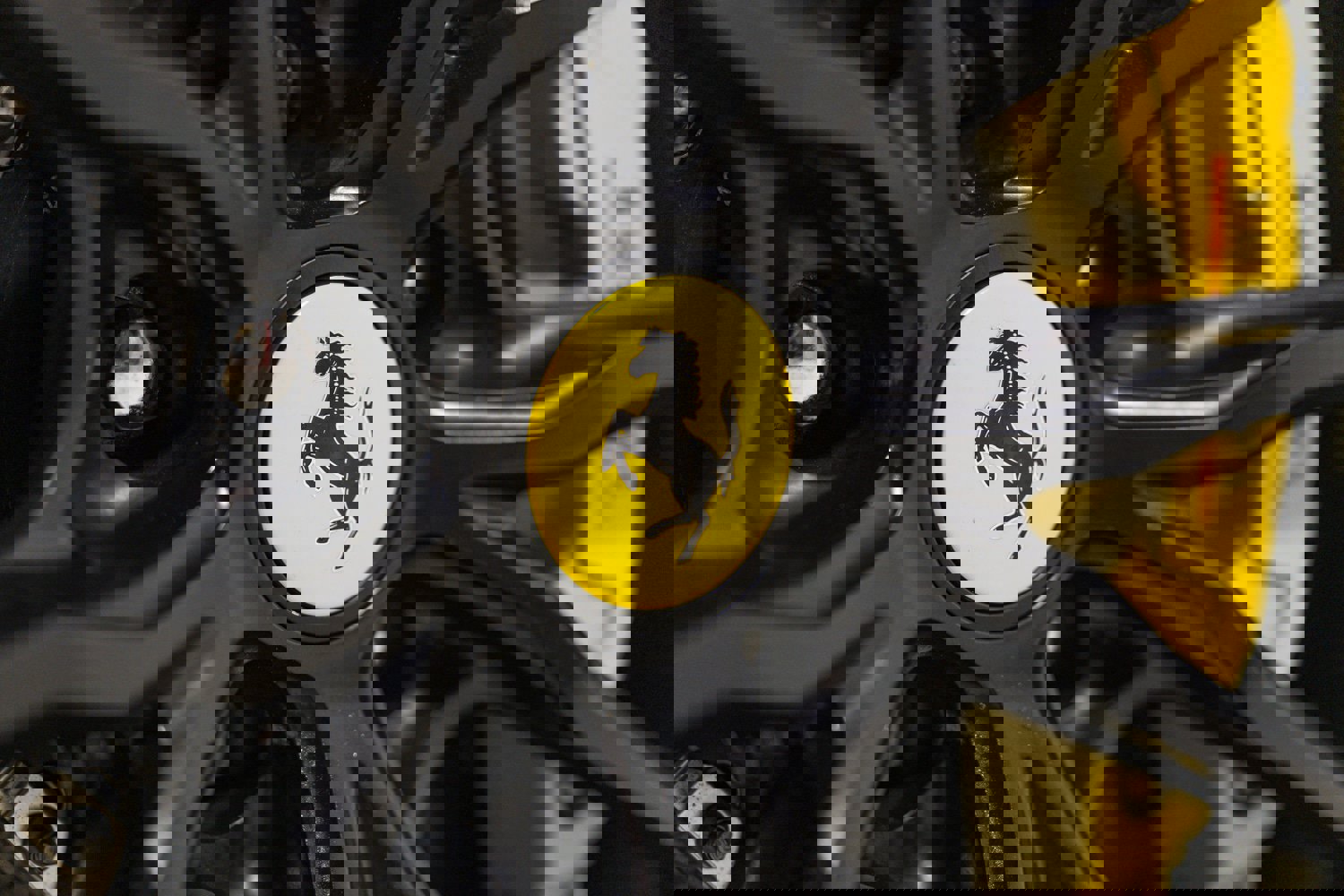 Used 2021 Ferrari F8 Tributo image 26