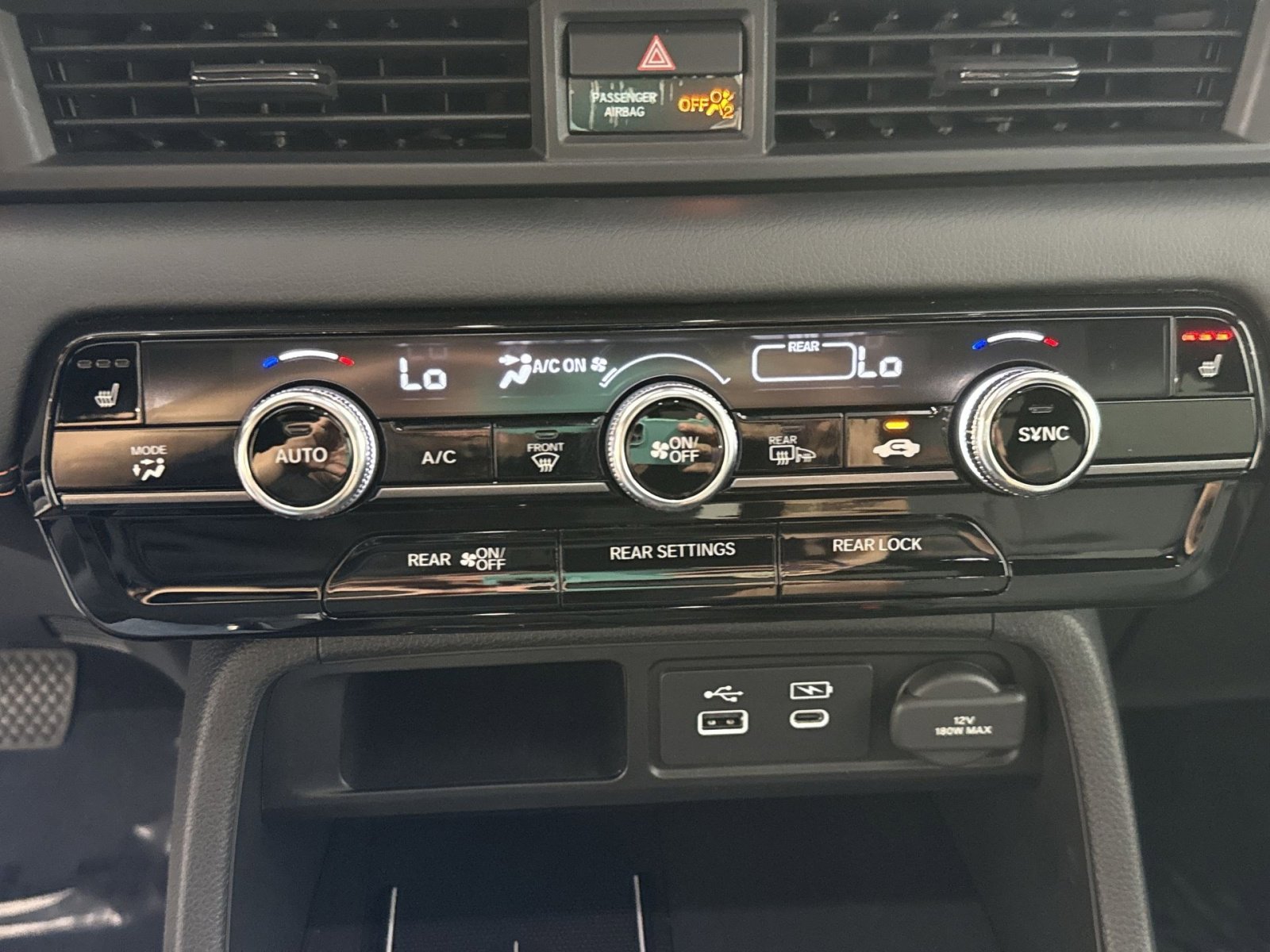 Used 2025 Honda Pilot TrailSport image 21