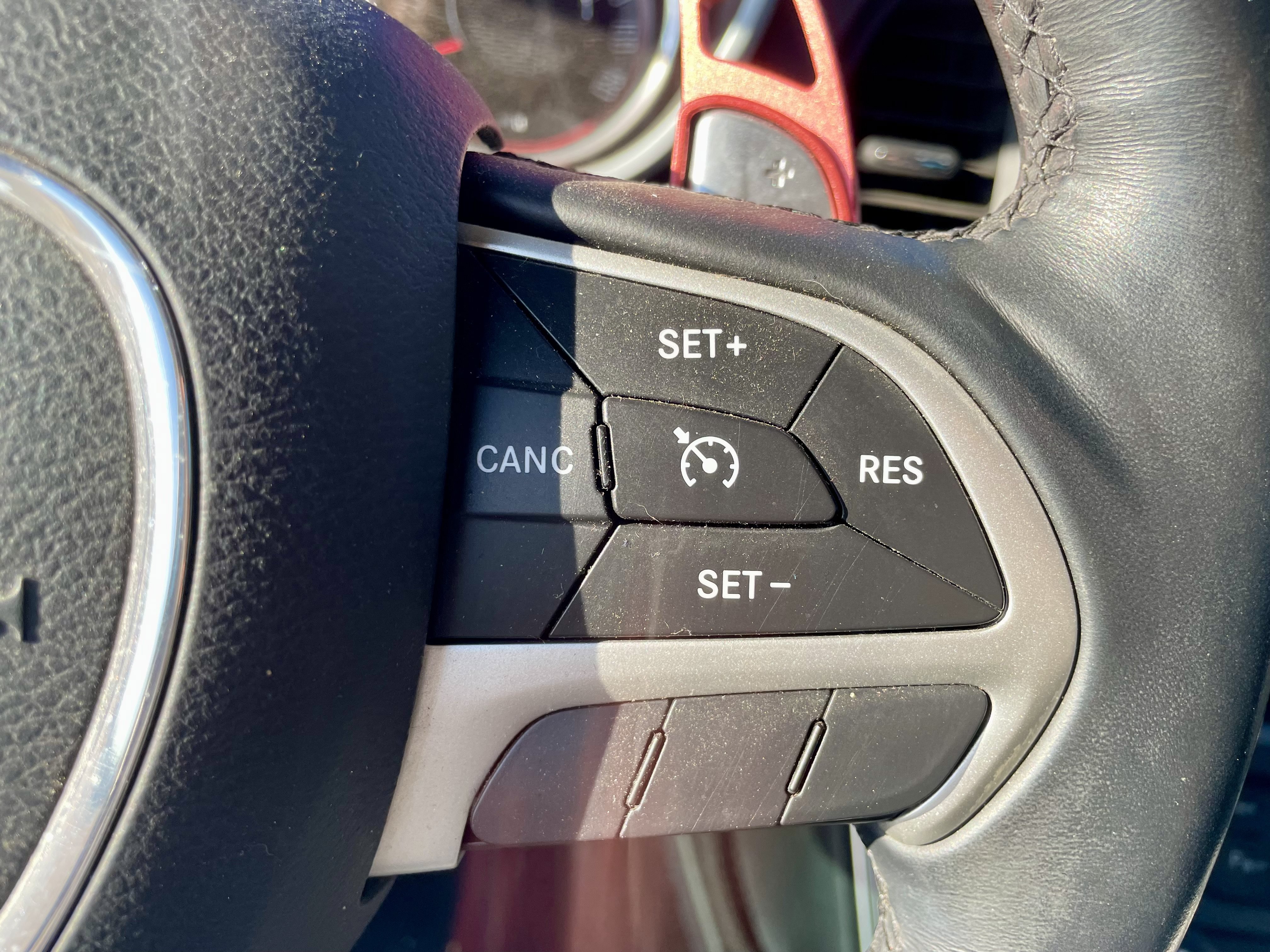 Used 2016 Dodge Challenger R/T Scat Pack w/ Leather Interior Group RWD image 16