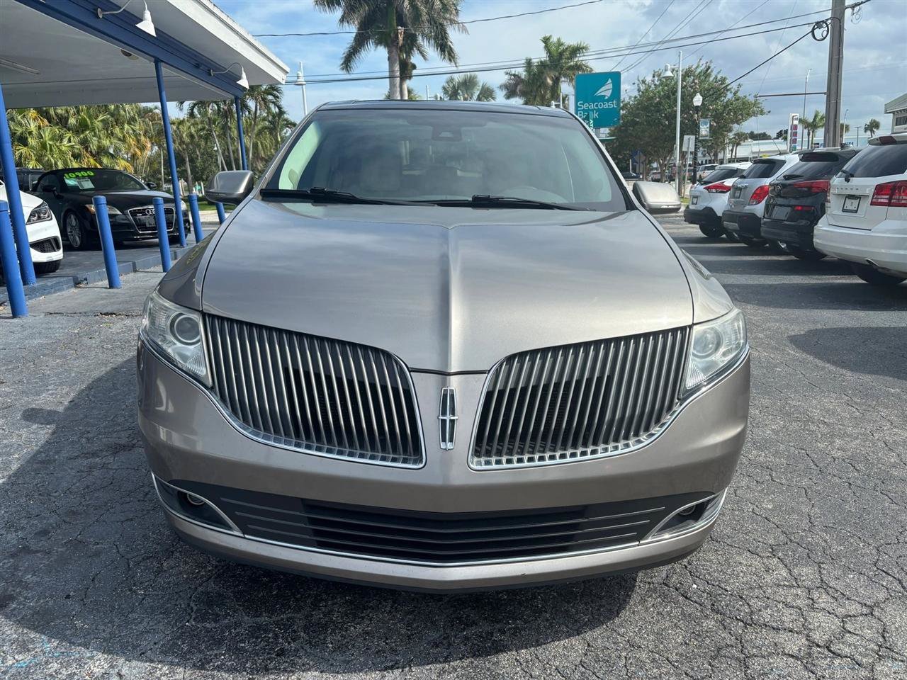 Used 2015 Lincoln MKT AWD w/ Equipment Group 201A image 7