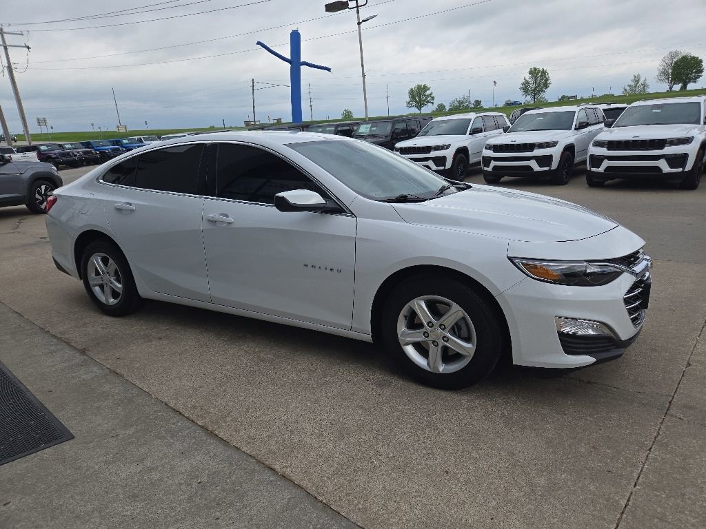 Used 2024 Chevrolet Malibu LS FWD image 13