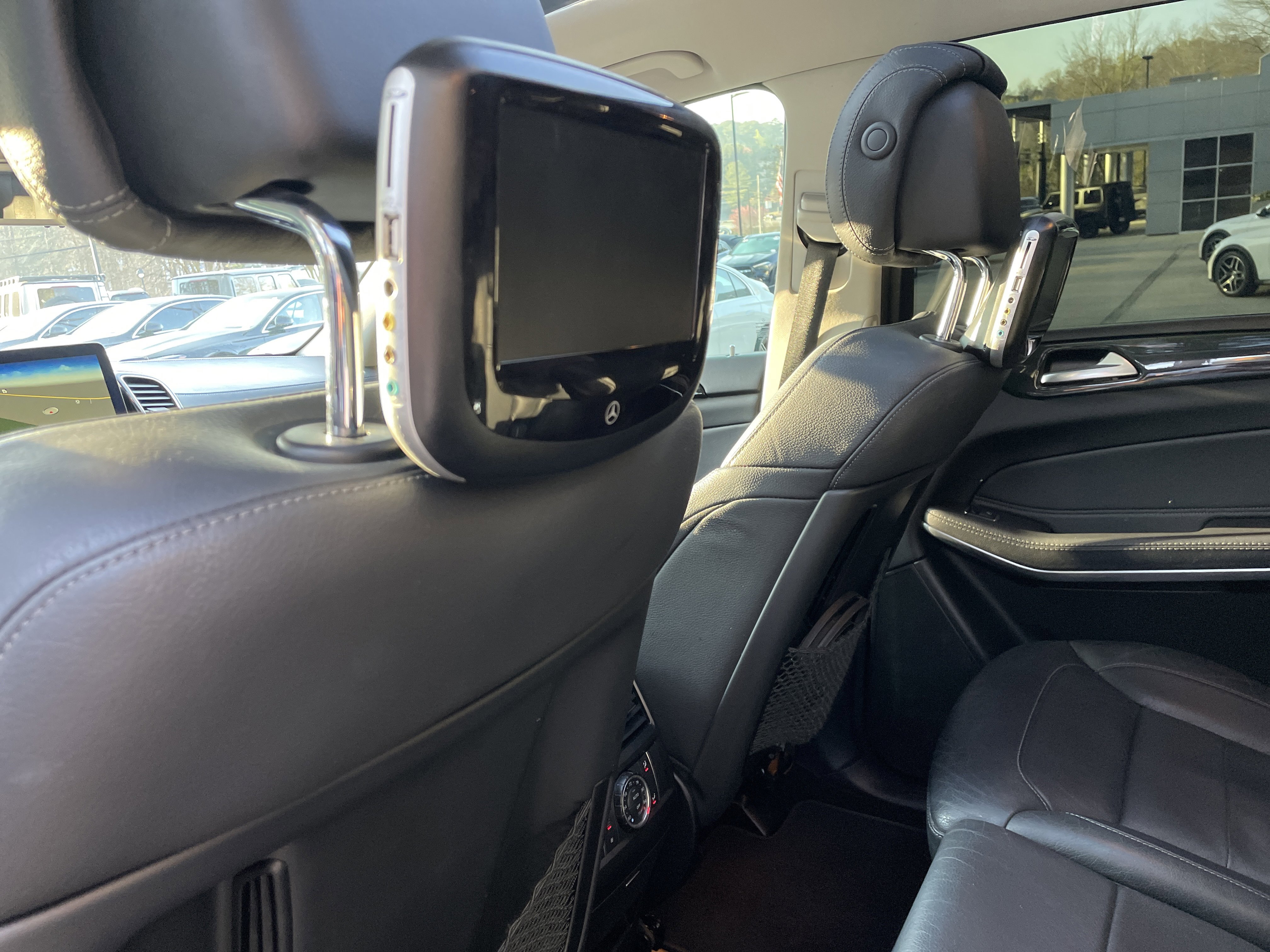 Used 2018 Mercedes-Benz GLS 550 4MATIC image 43