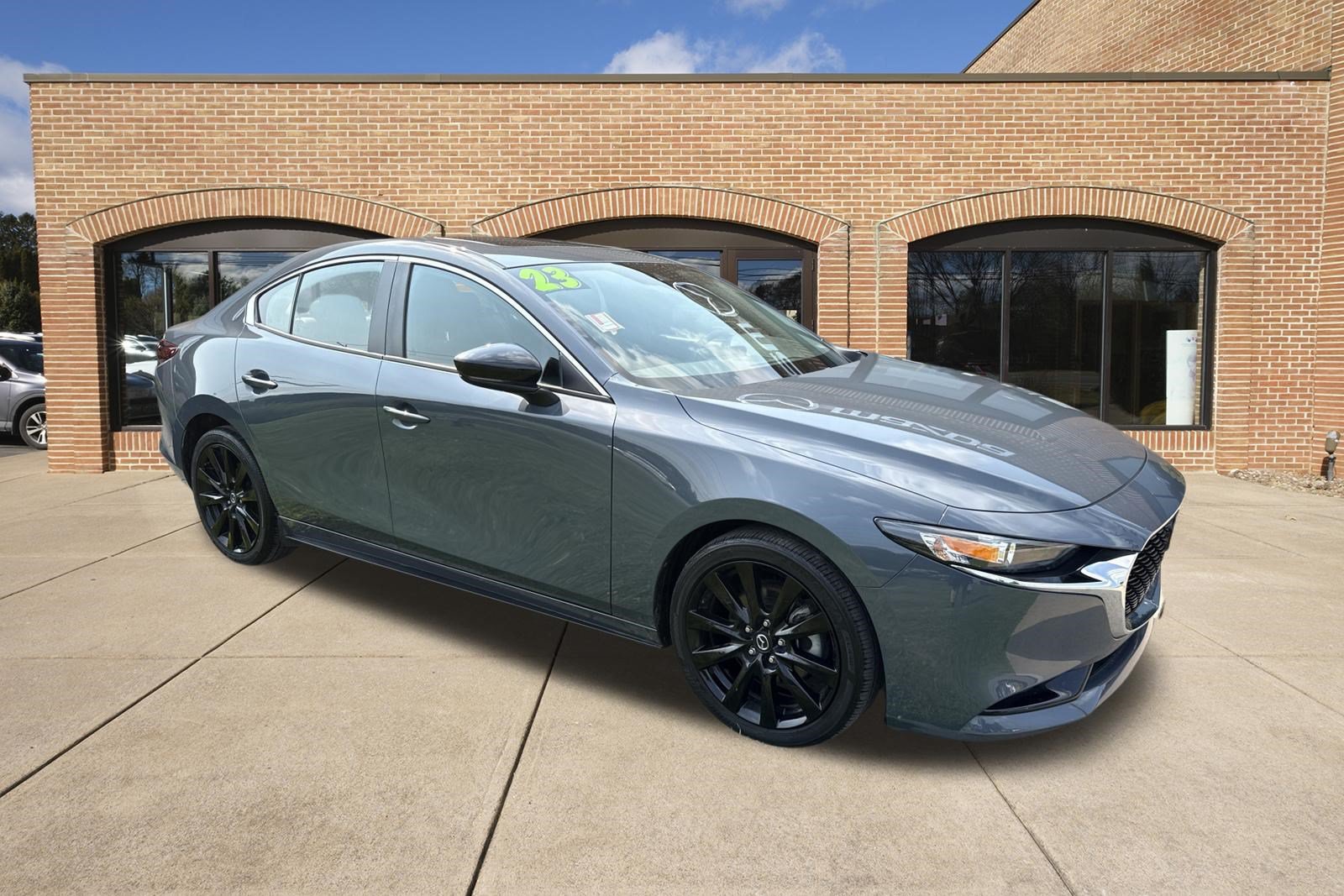 Used 2023 MAZDA MAZDA3 s AWD/4WD video 1