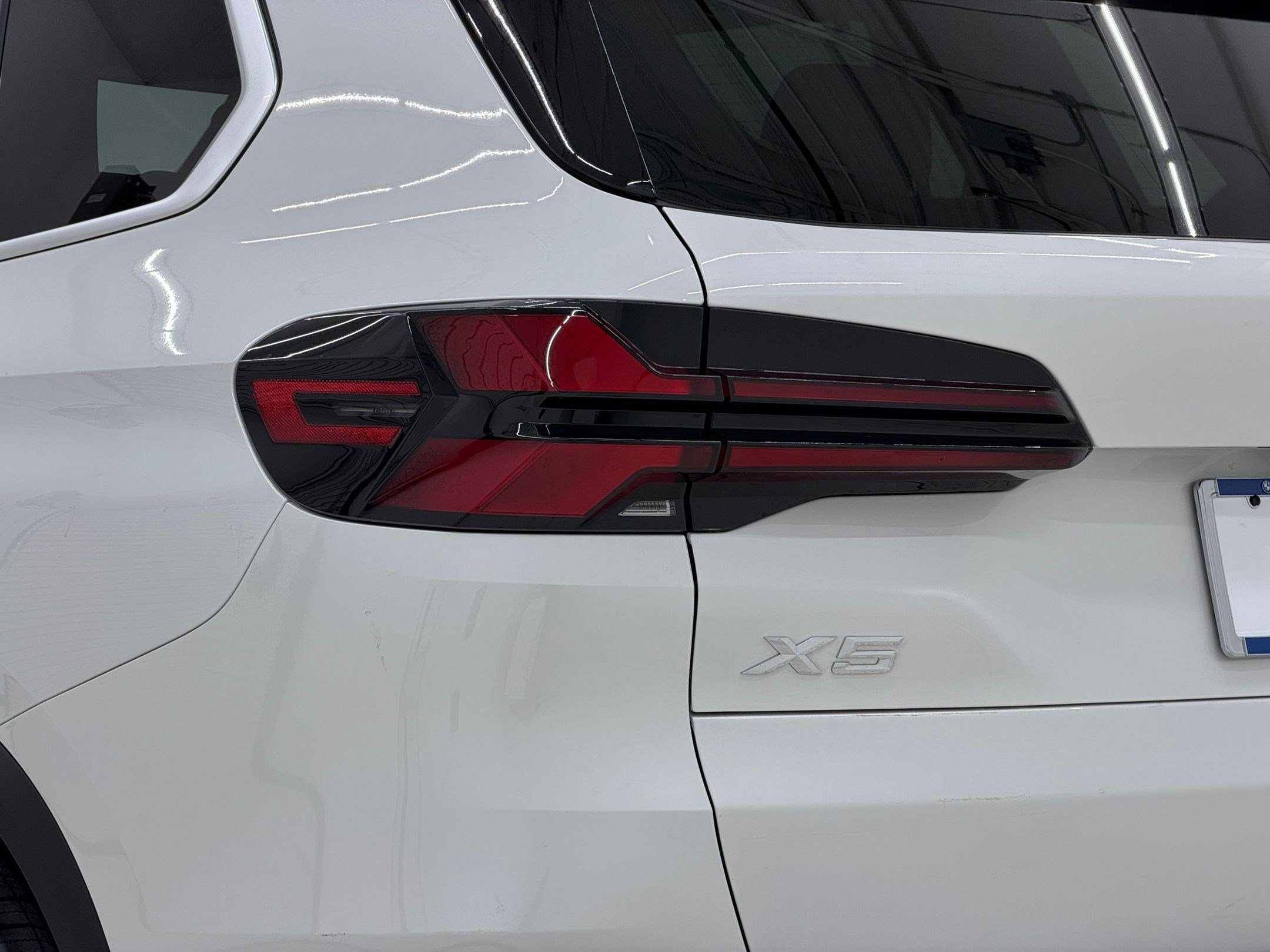 Certified 2025 BMW X5 xDrive40i w/ Climate Comfort Package image 13