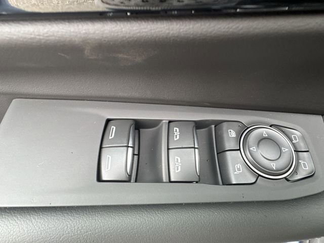 New 2026 Chevrolet Suburban Premier image 26