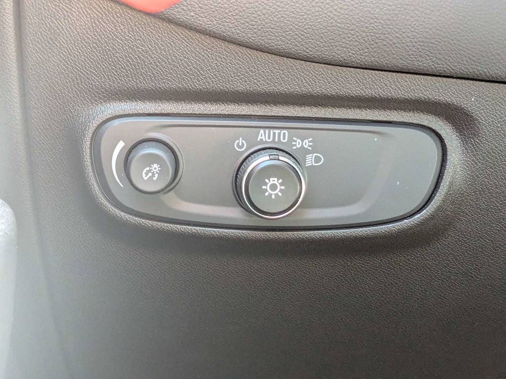 Used 2024 Chevrolet Equinox LT AWD/4WD image 24