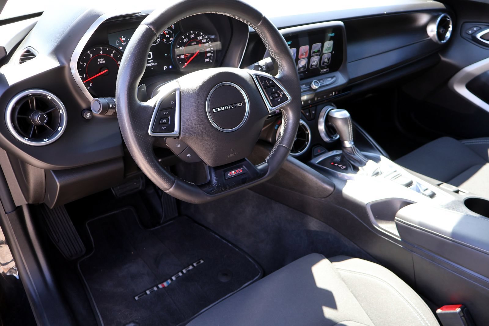 Used 2018 Chevrolet Camaro SS RWD image 14