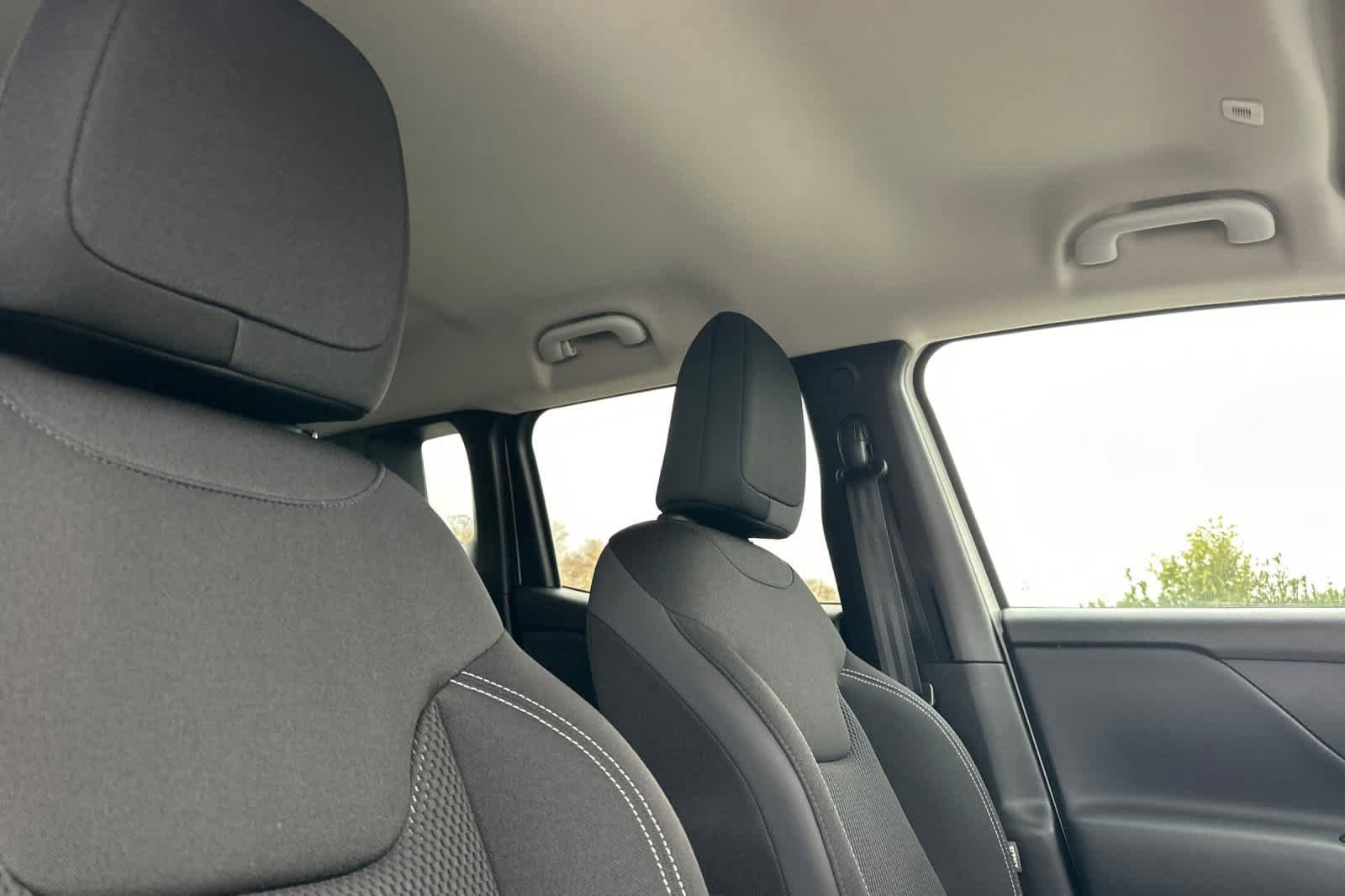 Used 2023 Jeep Renegade Altitude image 17