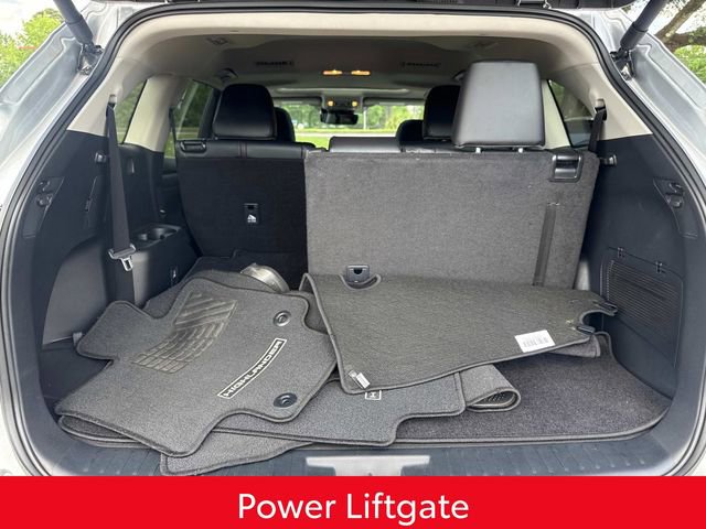 Used 2024 Toyota Highlander XLE FWD image 14