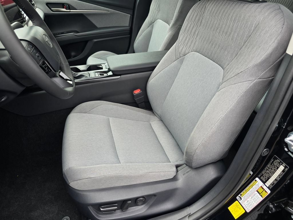 New 2026 Toyota Camry LE w/ Convenience Package AWD/4WD image 16