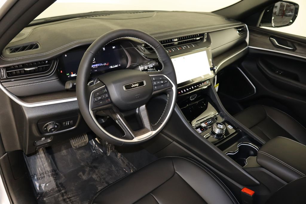 New 2026 Jeep Grand Cherokee Limited image 28