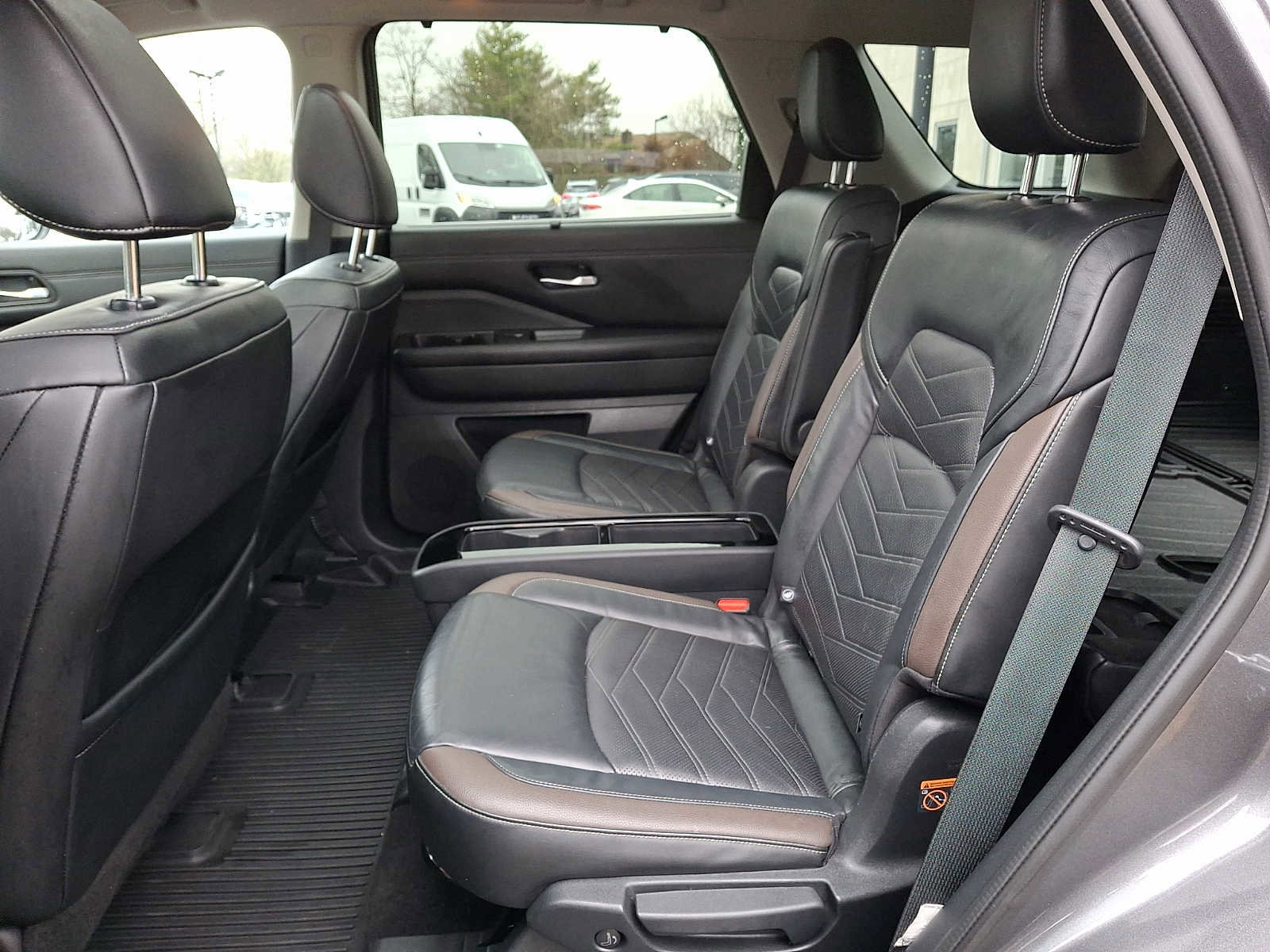 Used 2022 Nissan Pathfinder Platinum AWD/4WD image 8