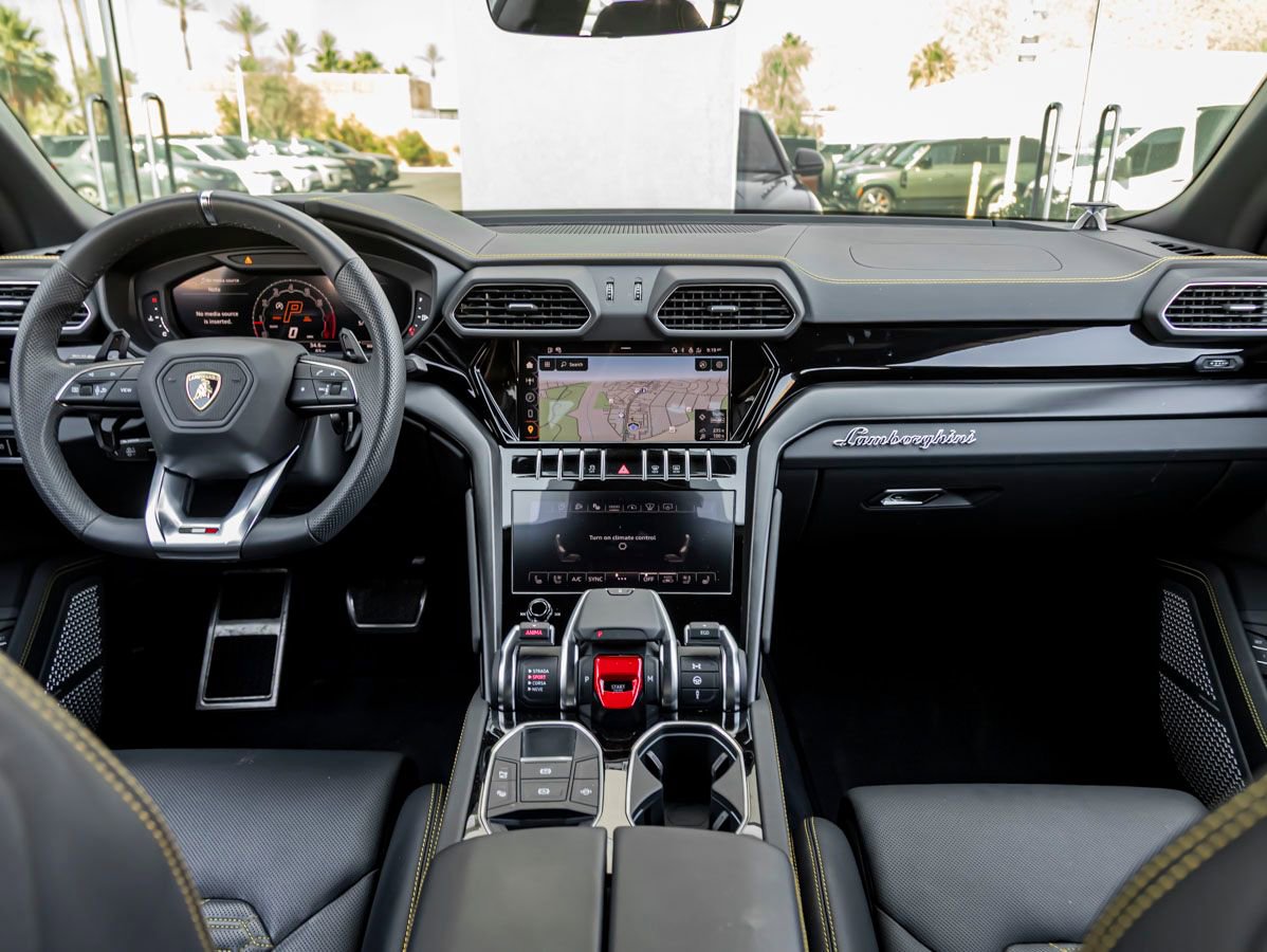 Used 2024 Lamborghini Urus S AWD/4WD image 18