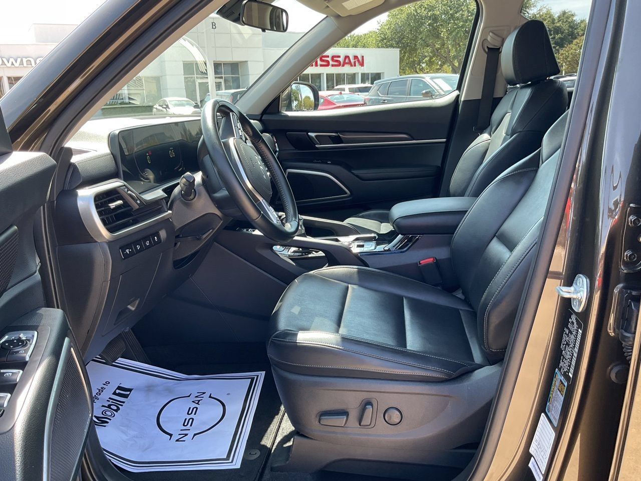 Used 2025 Kia Telluride S FWD image 8