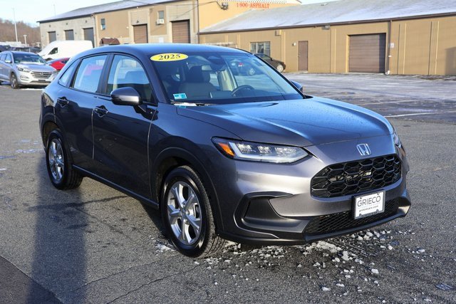 Certified 2025 Honda HR-V LX image 1