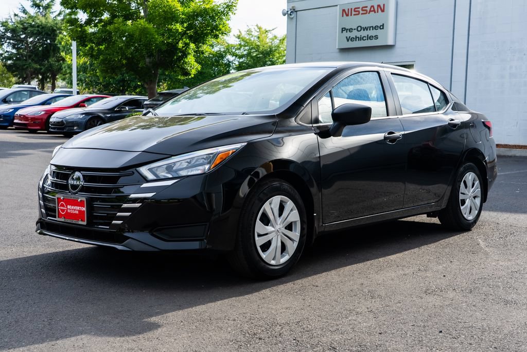 Certified 2025 Nissan Versa S w/ Trunk Package FWD image 3