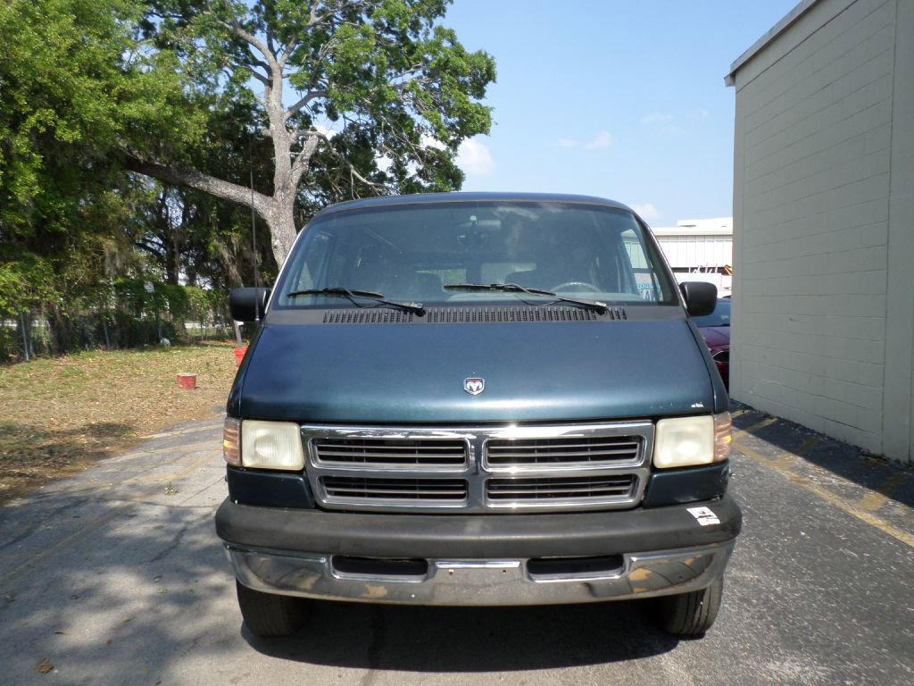 Used 1997 Dodge B2500 image 3
