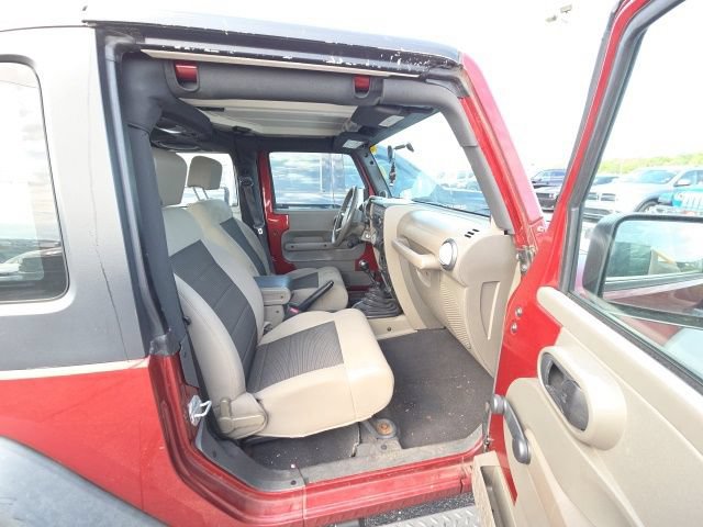 Used 2010 Jeep Wrangler Sport w/ Black Appearance Group AWD/4WD image 18