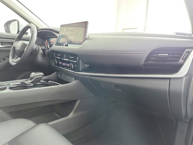 Used 2025 Nissan Rogue SL image 42