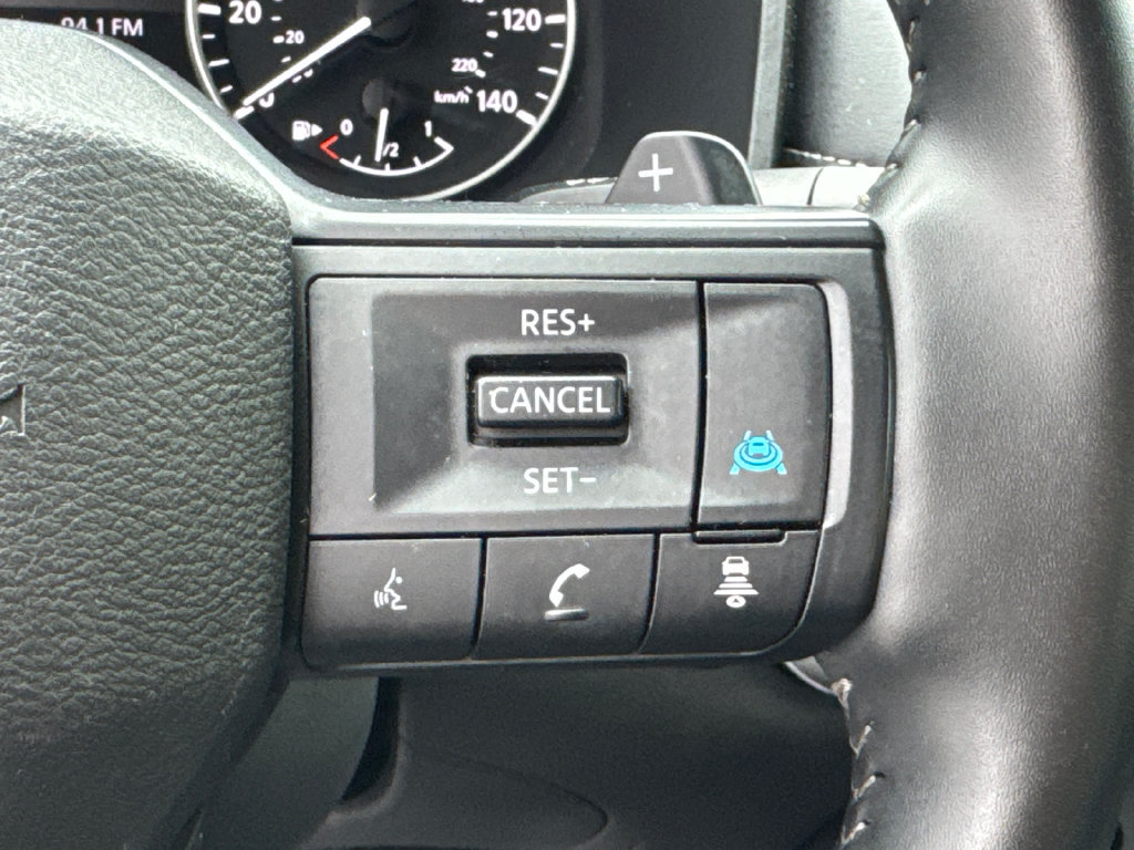 Certified 2025 Nissan Rogue SV AWD/4WD image 29