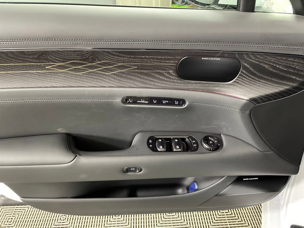 New 2026 Genesis G90 3.5T Prestige AWD/4WD image 18