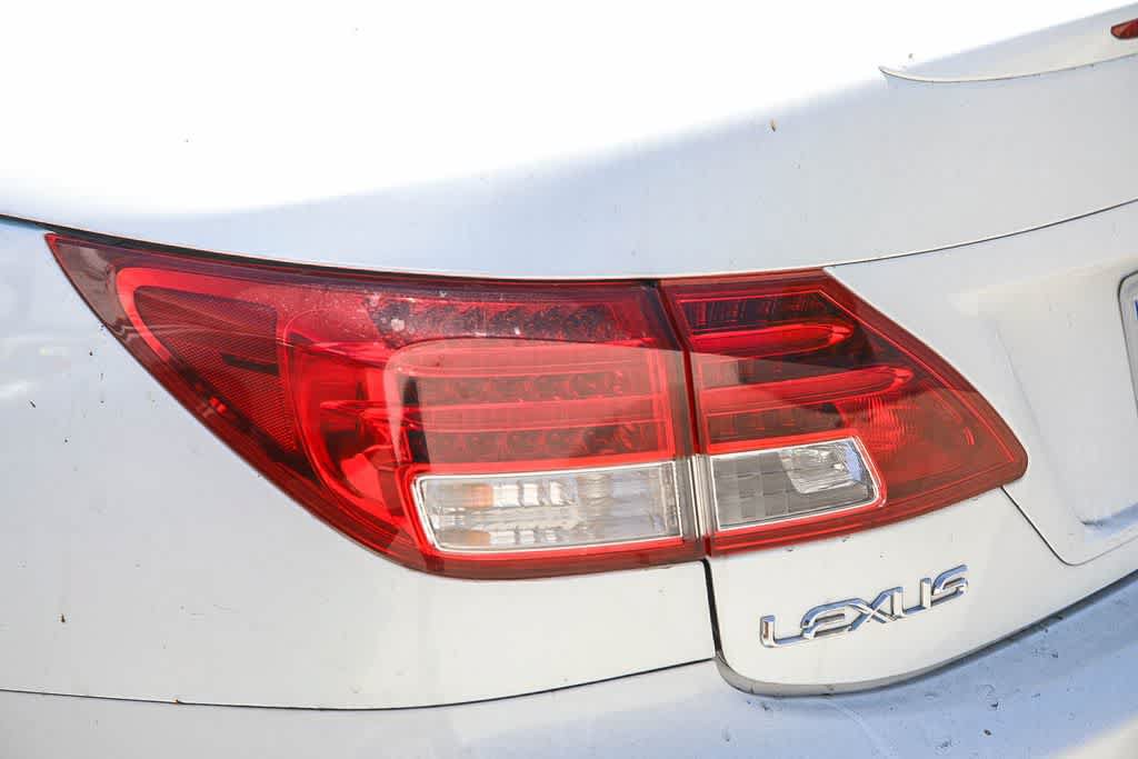 Used 2010 Lexus IS 250C RWD image 10