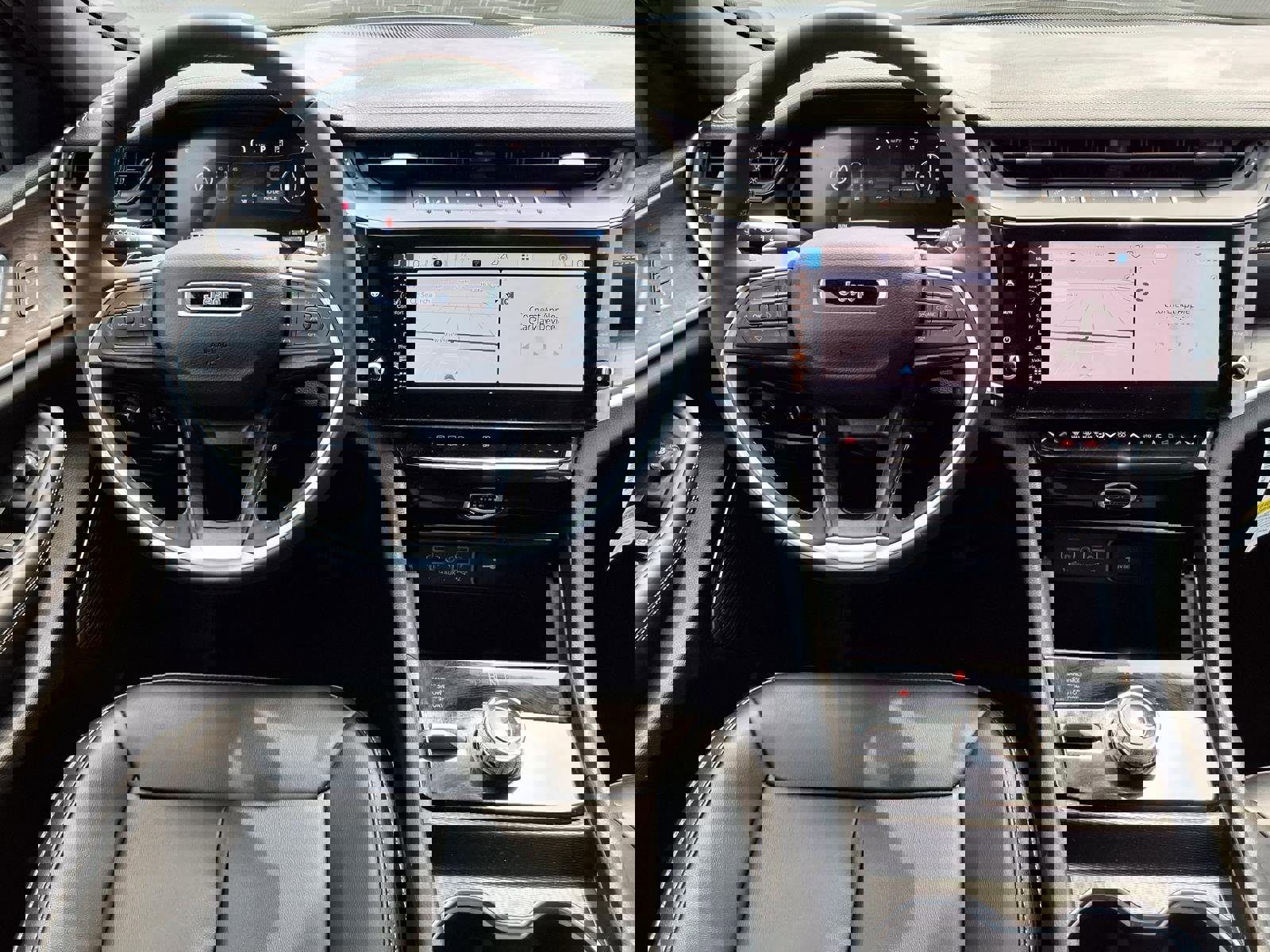 Used 2026 Jeep Grand Cherokee Limited w/ Limited Altitude Package AWD/4WD image 6